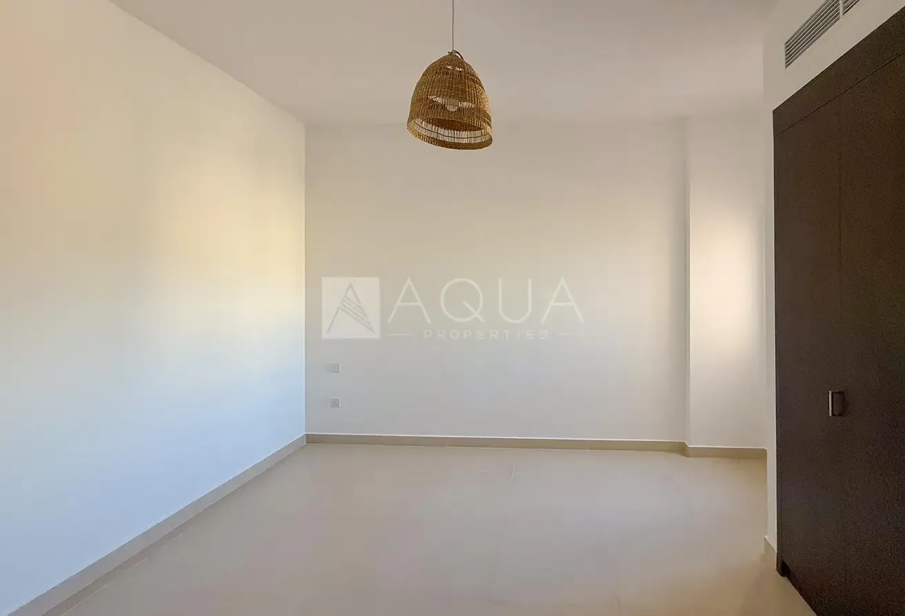 NEGOTIABLE | 3 BED VACANT | BEST LOCATION