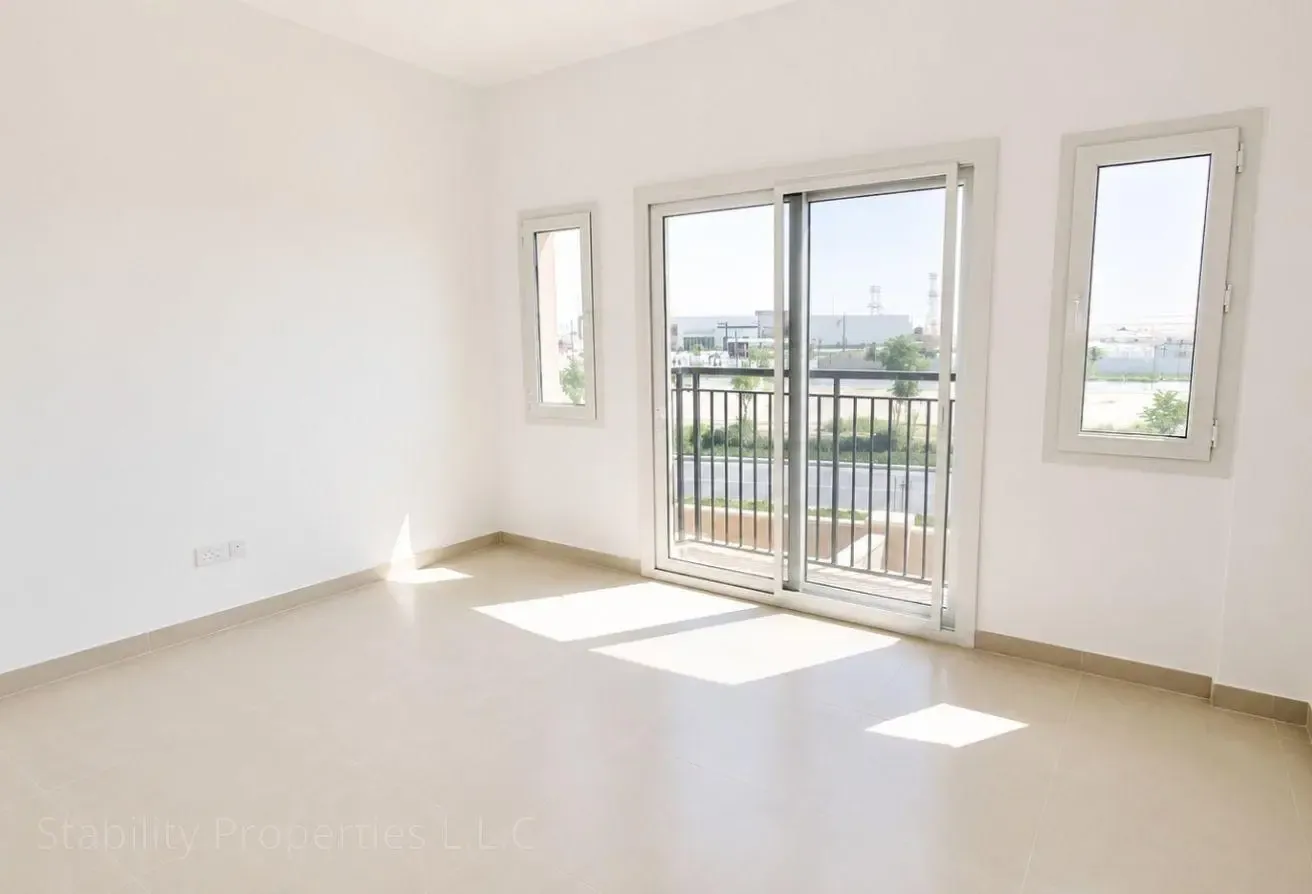 NEGOTIABLE! | SEMI DETACHED VILLA | POOL ACCESS