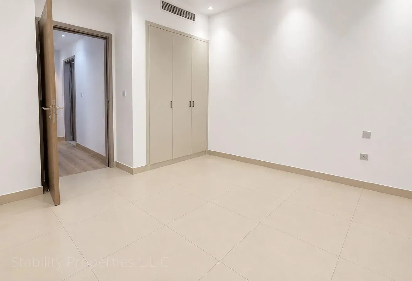 NEGOTIABLE! | SEMI DETACHED VILLA | POOL ACCESS