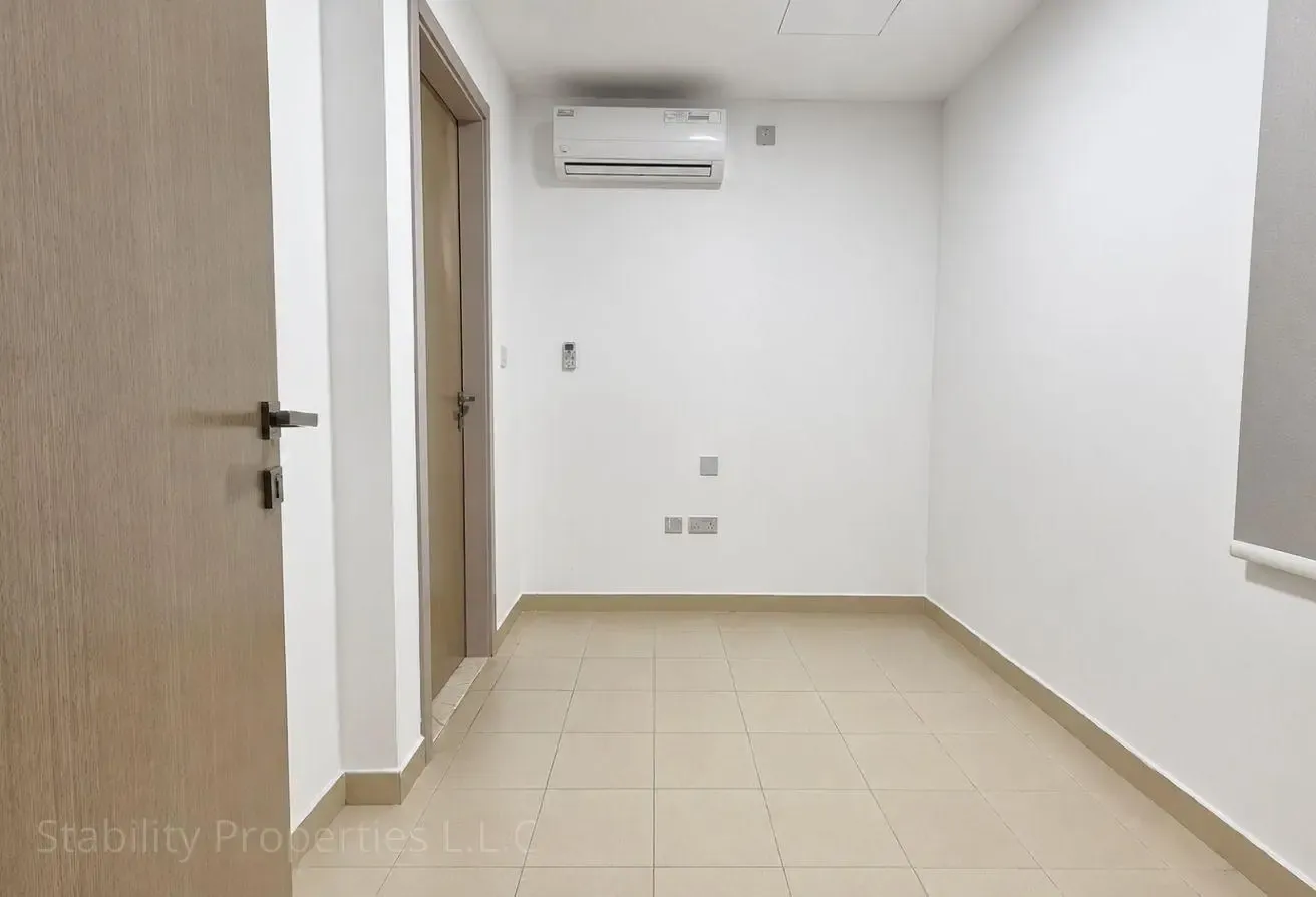 NEGOTIABLE! | SEMI DETACHED VILLA | POOL ACCESS