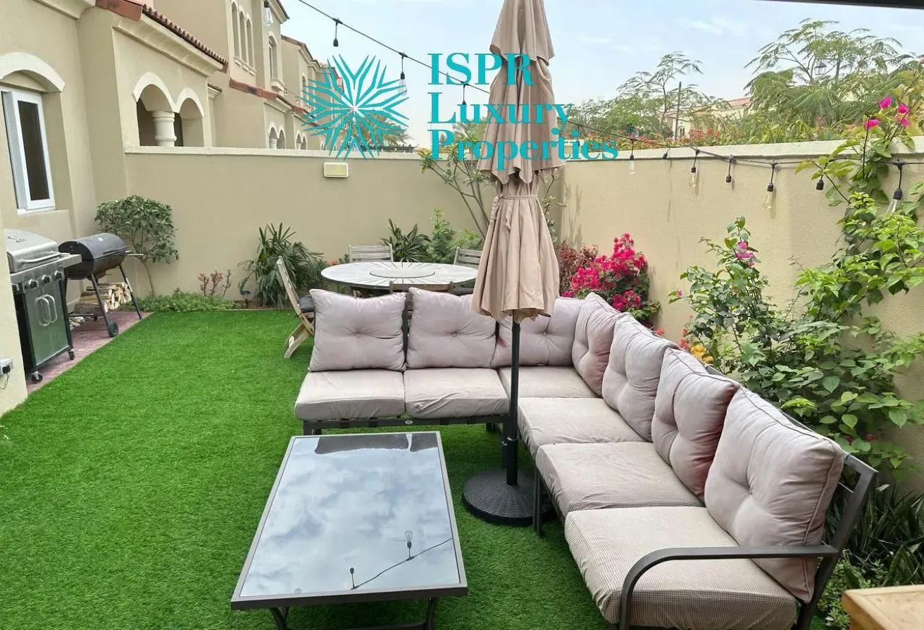 Single Row | 3BR Vacant | Landscaped Garden
