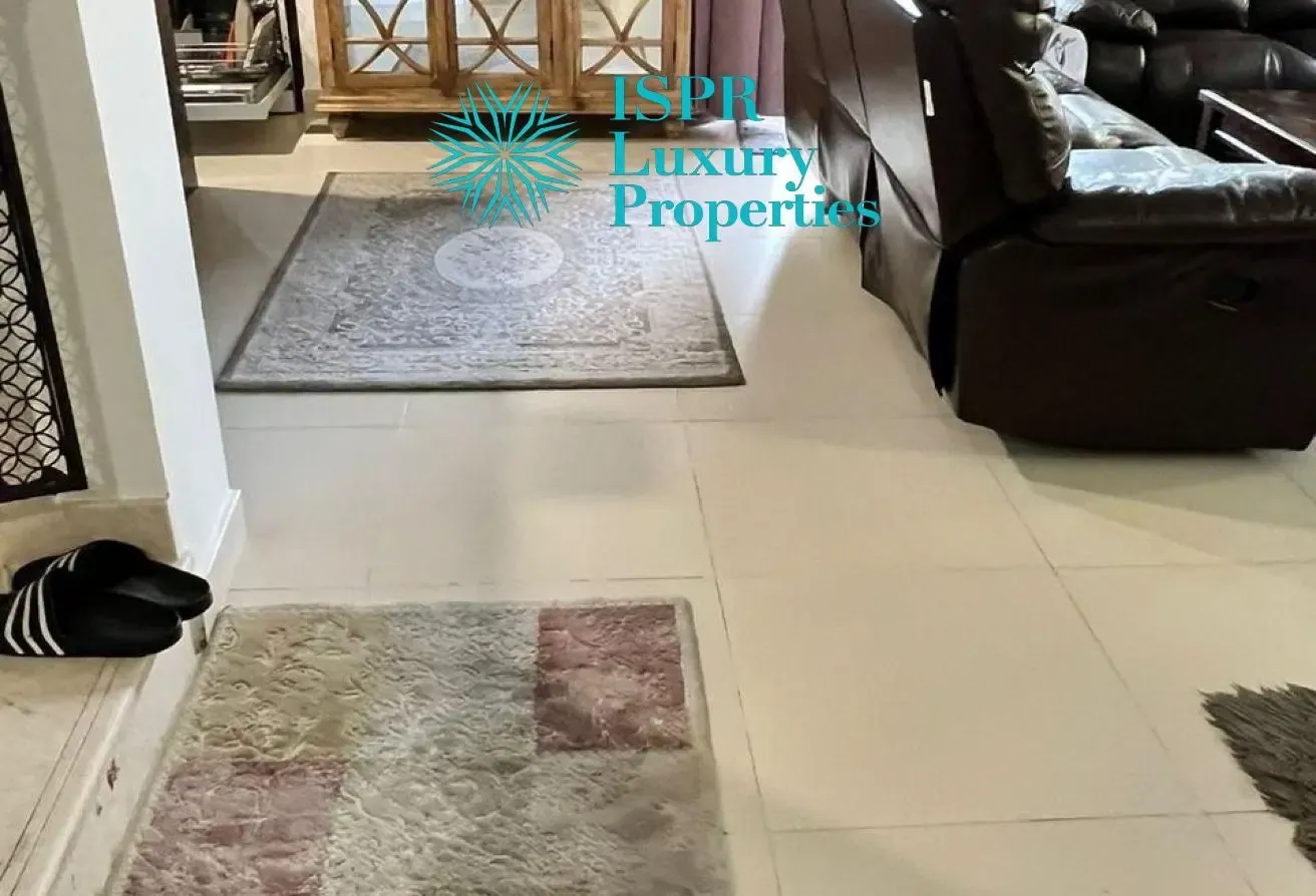 Single Row | 3BR Vacant | Landscaped Garden