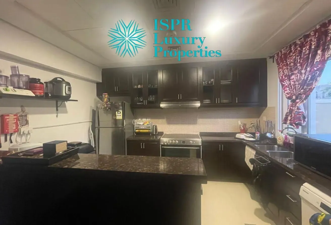 Single Row | 3BR Vacant | Landscaped Garden