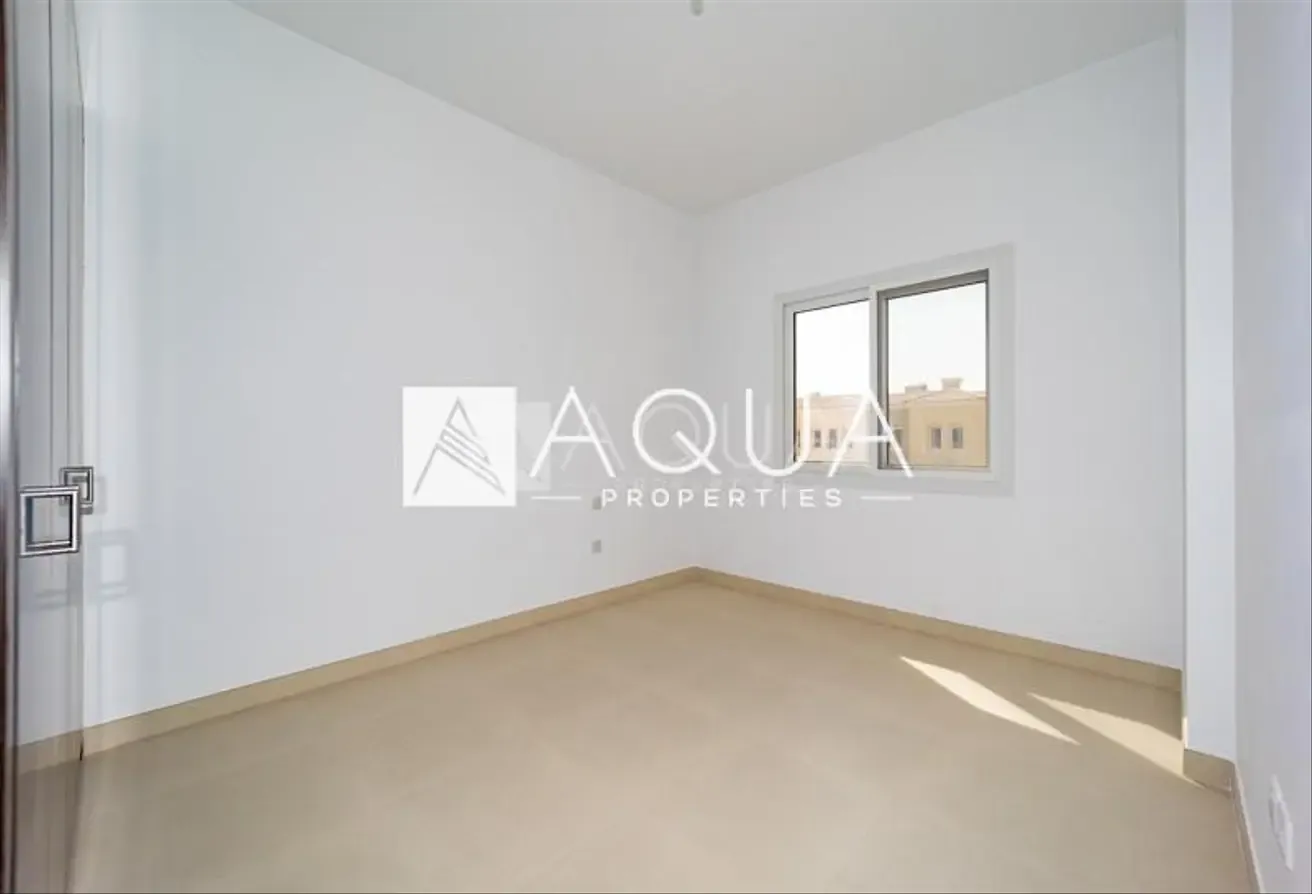 VACANT | TYPE B | CORNER UNIT | NEAR PARK