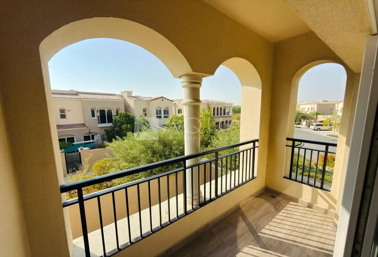 VACANT CORNER UNIT | TYPE B | NEAR PARK