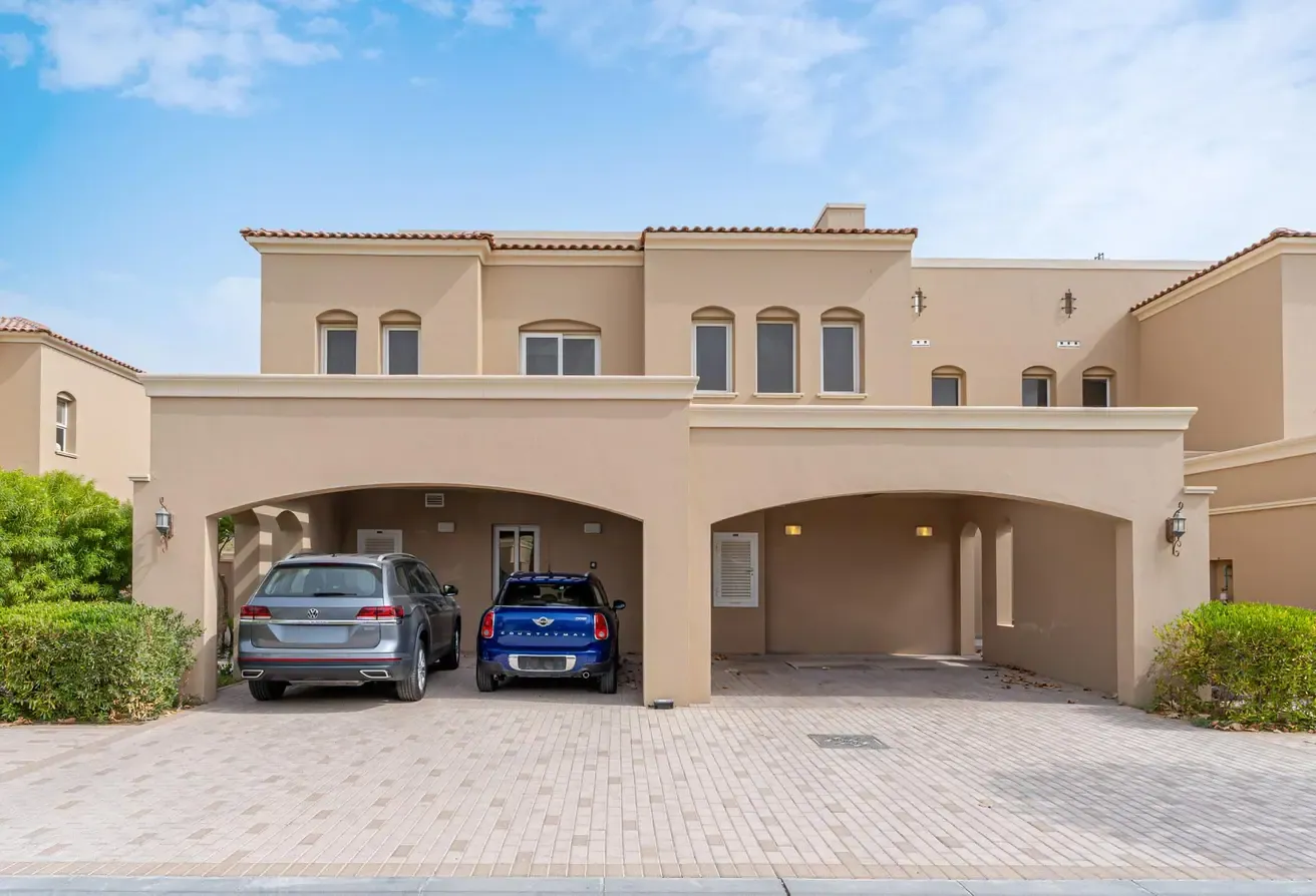 2 BR | CLOSE TO PARK & POOL | EXCLUSIVE