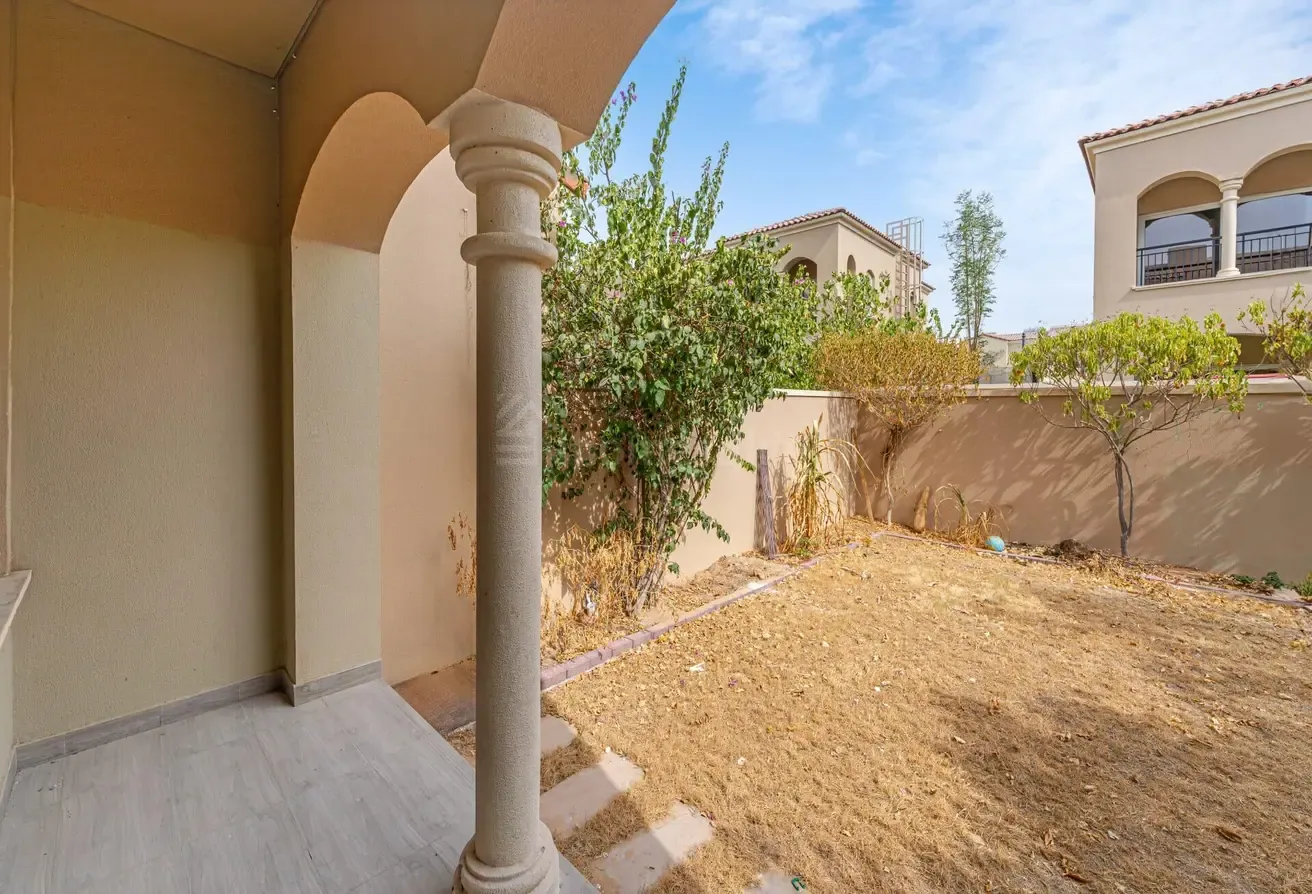 2 BR | CLOSE TO PARK & POOL | EXCLUSIVE