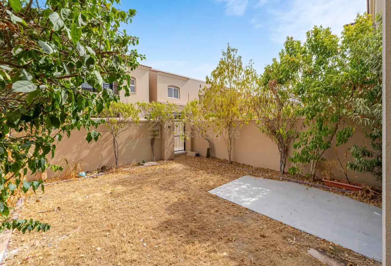 2 BR | CLOSE TO PARK & POOL | EXCLUSIVE
