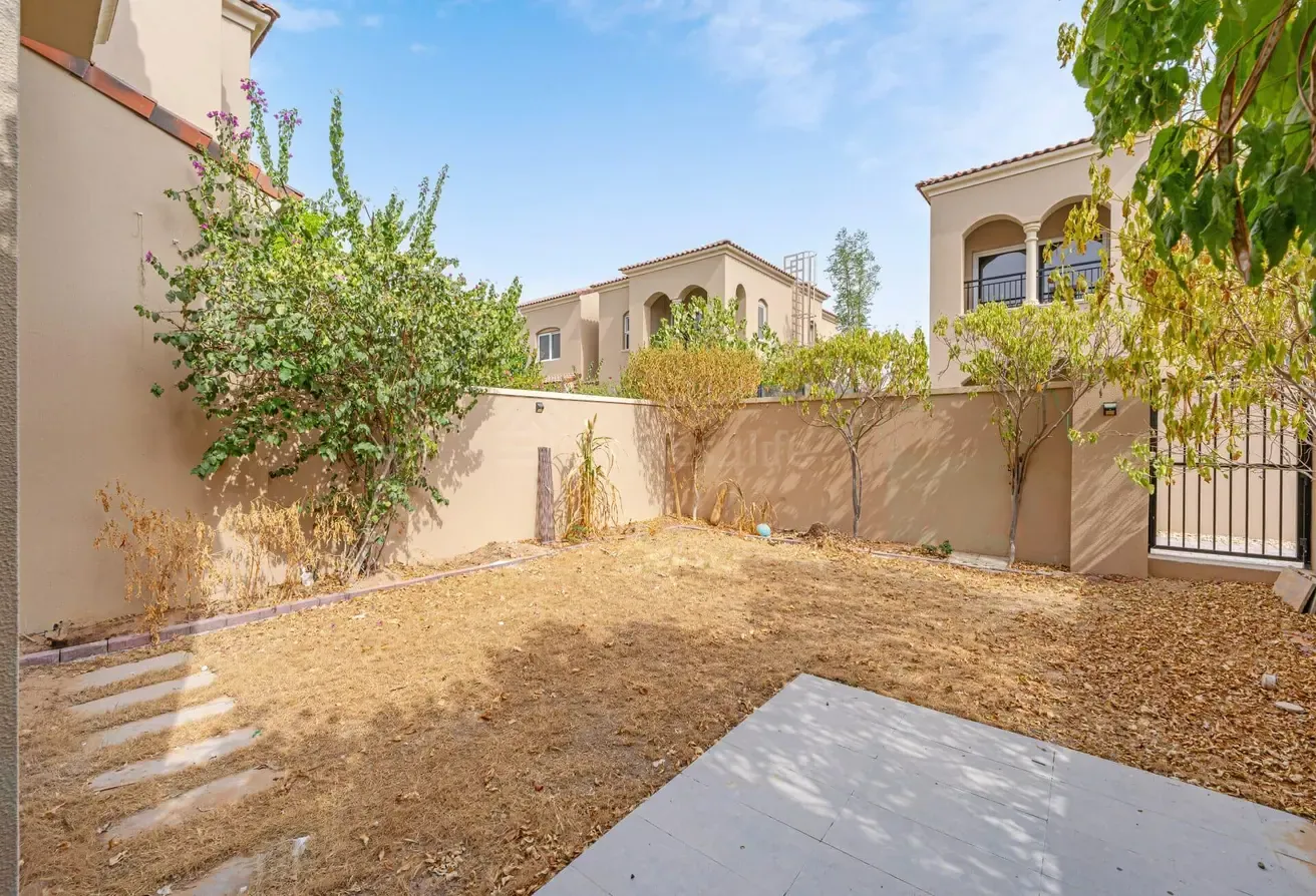 2 BR | CLOSE TO PARK & POOL | EXCLUSIVE