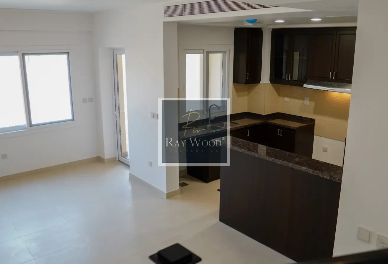 VACANT ON TRANSFER | VASTU COMPLIANT | SINGLE ROW