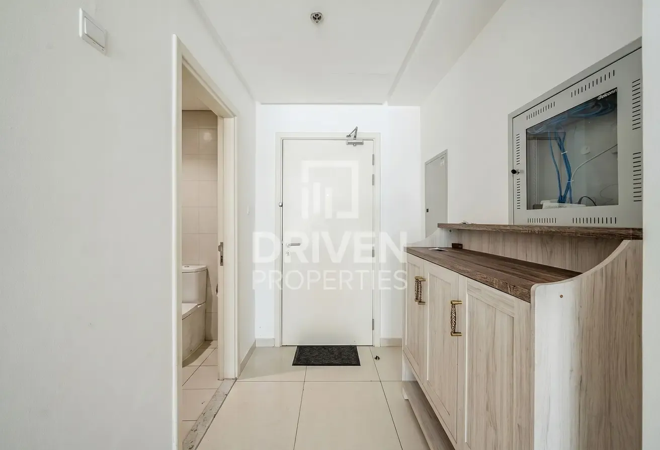 Spacious | Maids Room| Fully Furnished | Vacant