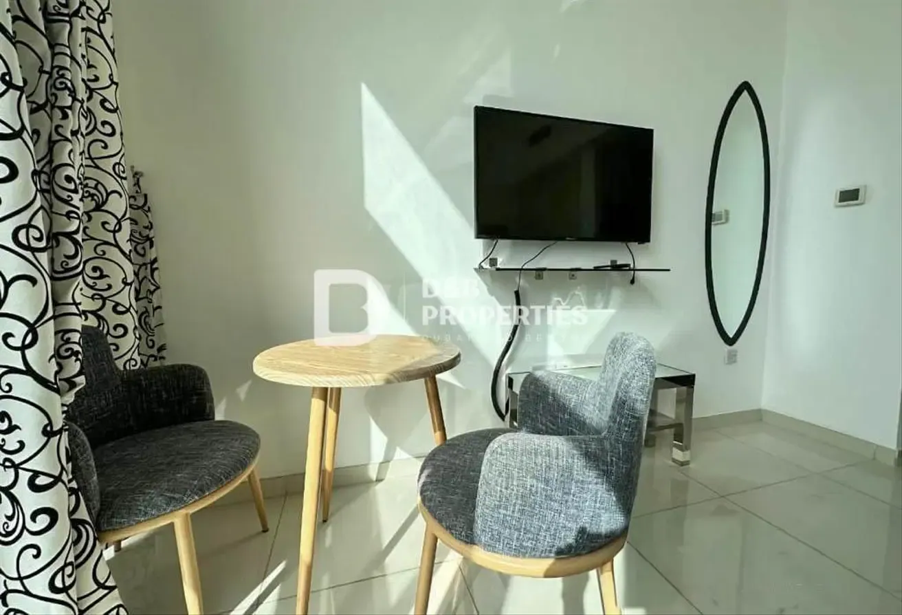 Direct Park Access | Furnished | Vacant