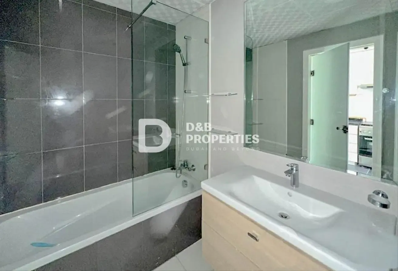 Direct Park Access | Furnished | Vacant