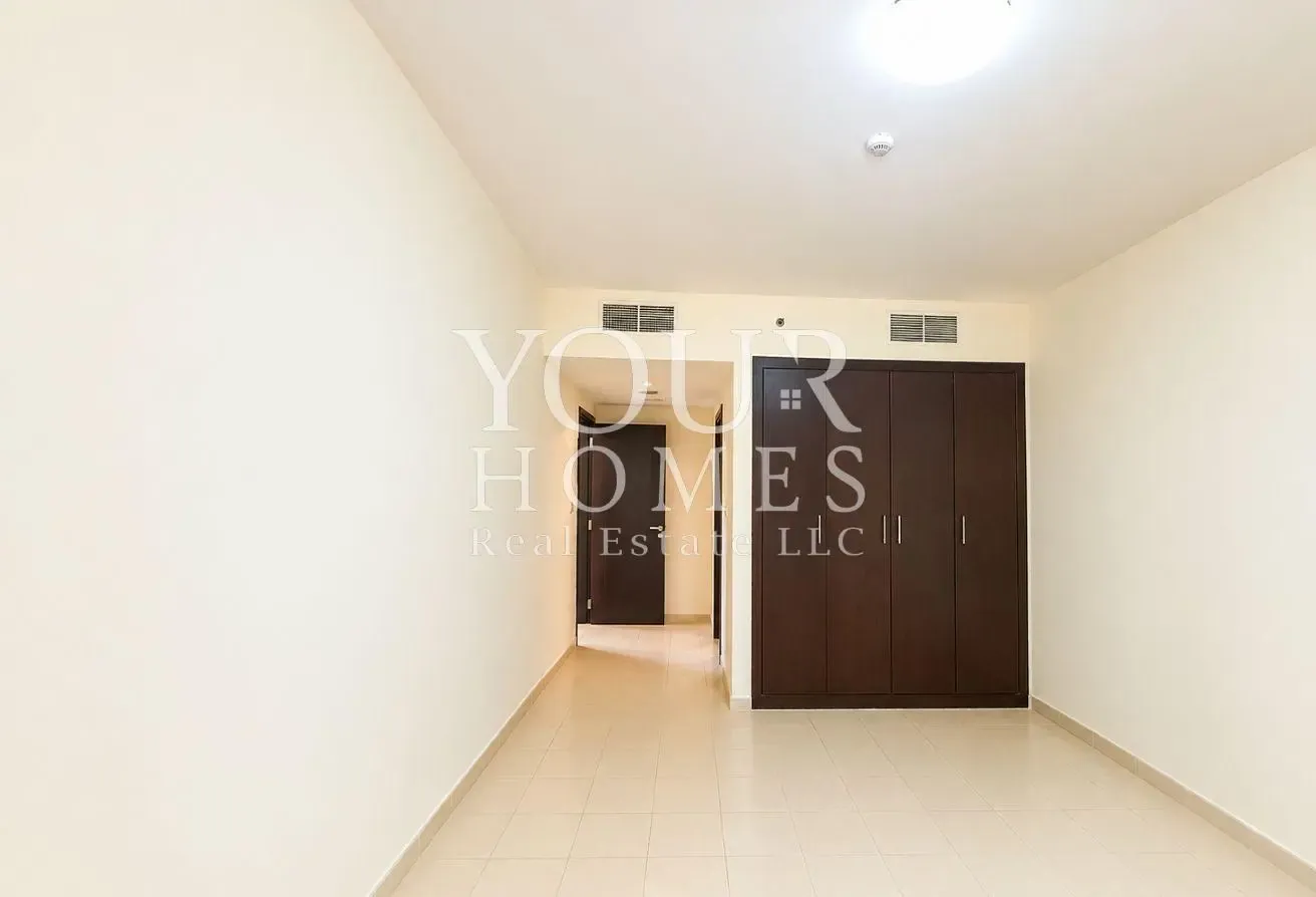 High Floor | Closed Kitchen | Investor Deal