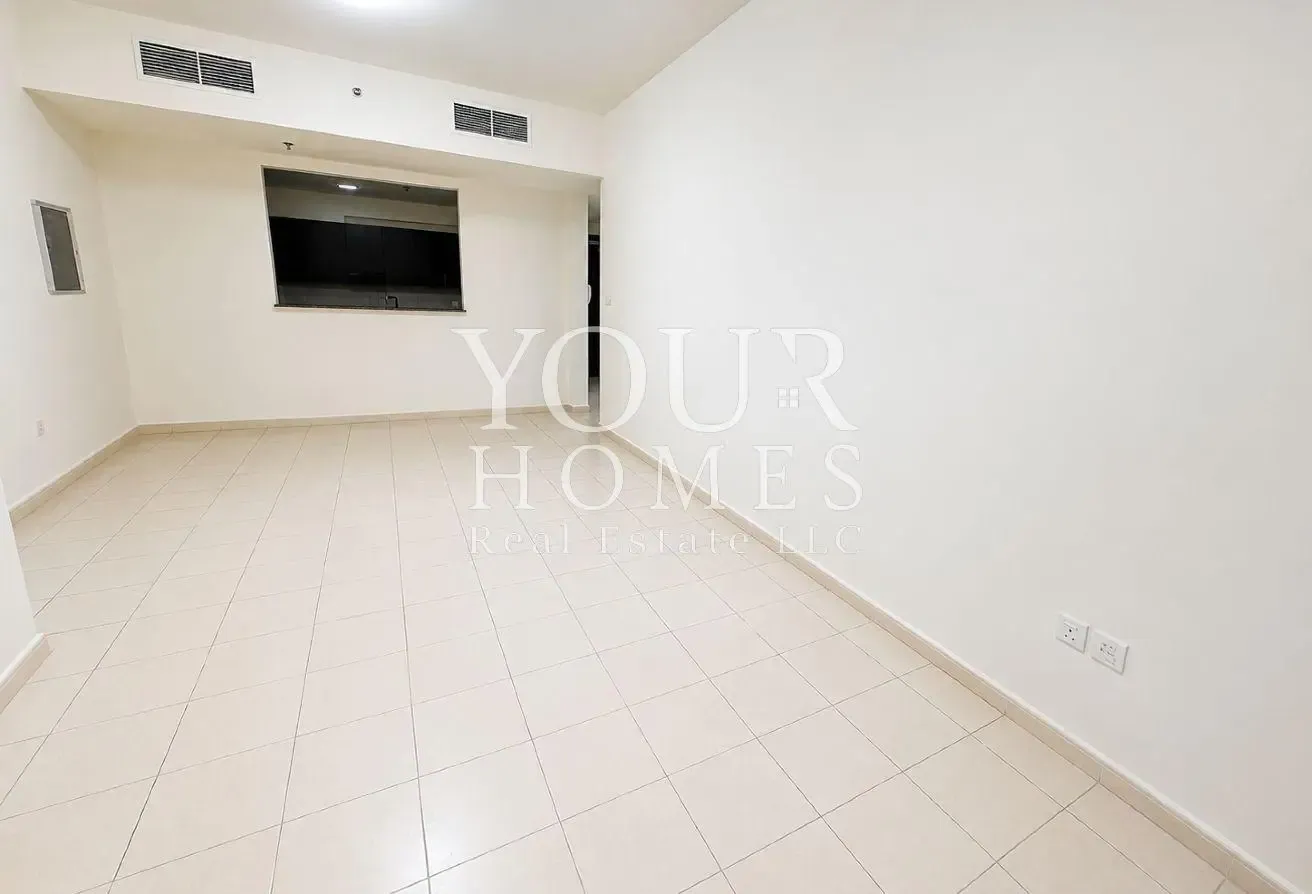 High Floor | Closed Kitchen | Investor Deal