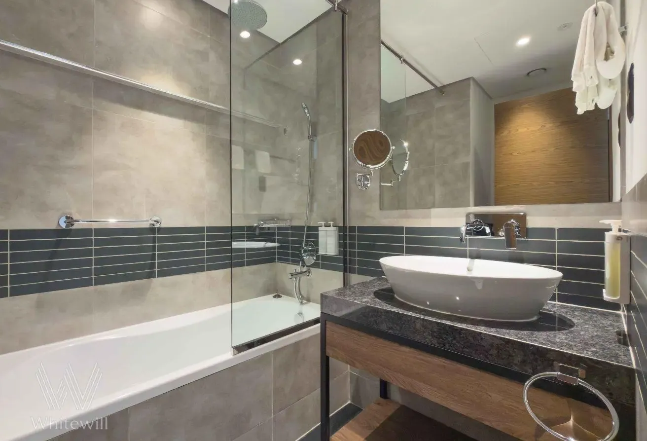 Stylish High-Floor Investment Unit | Furnished
