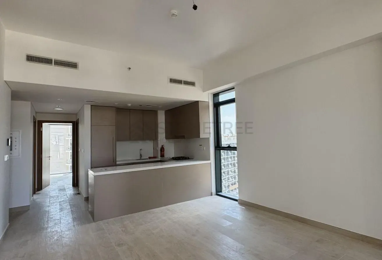Brand new | Middle Floor | Lagoon View | Vacant