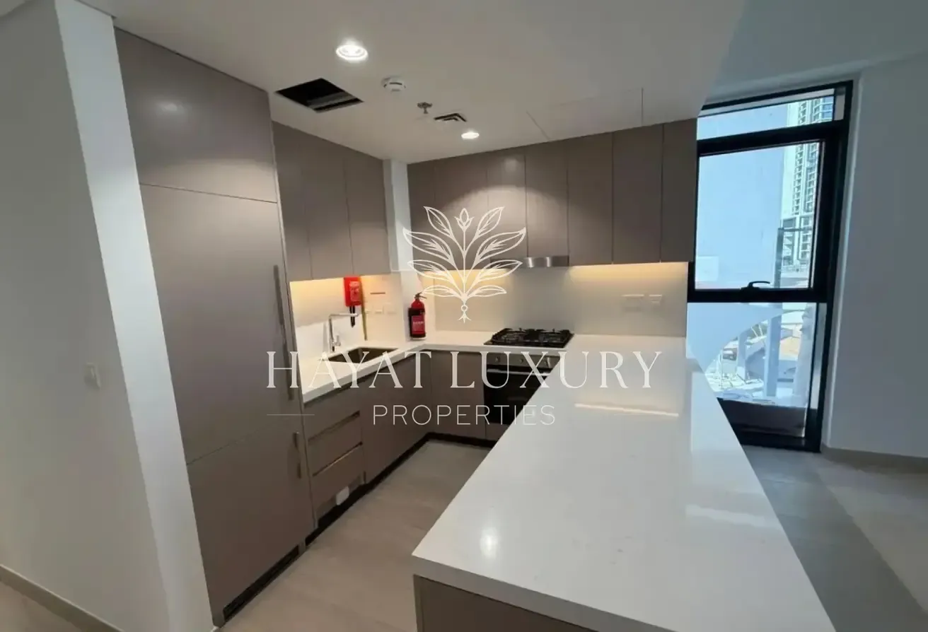 Spacious 1BR | Burj View | Prime Location