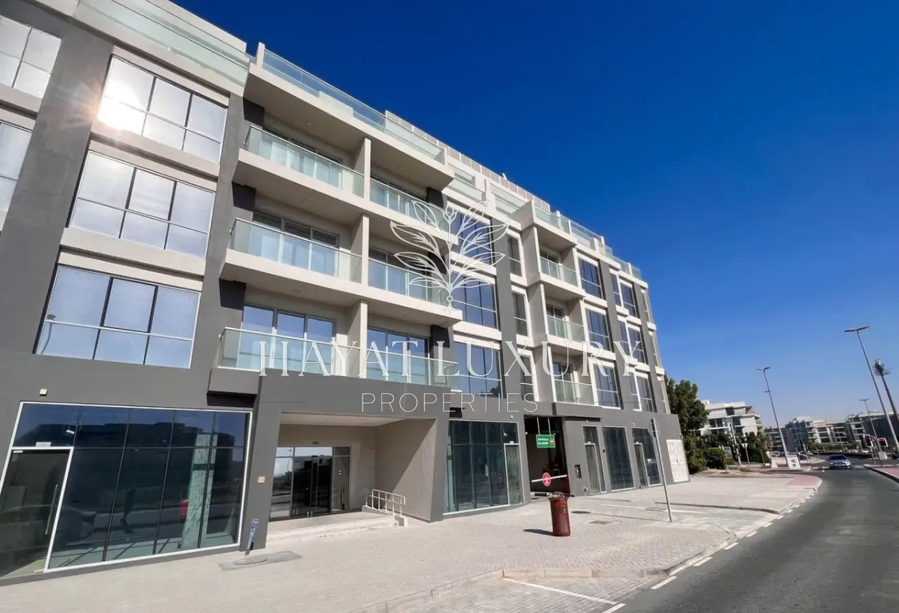 Vacant | Beachfront | Brand New 1BR