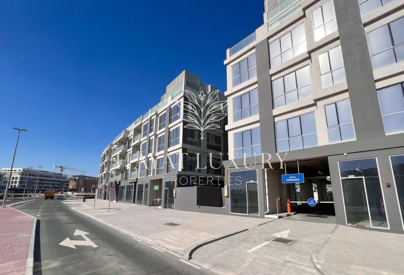 Vacant | Beachfront | Brand New 1BR