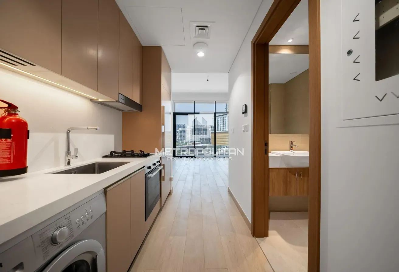 Waterfront Studio | High ROI | Lagoon View