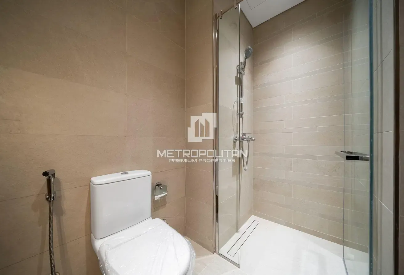 Waterfront Studio | High ROI | Lagoon View