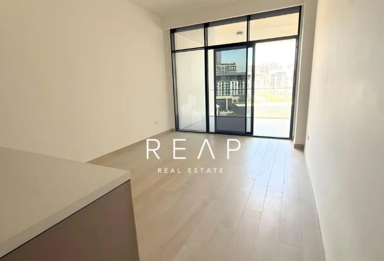 Pool and Park View | Exclusive | Beachfront