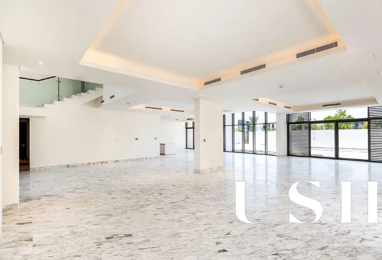 Luxury Villa | Full Lagoon View | Large Plot