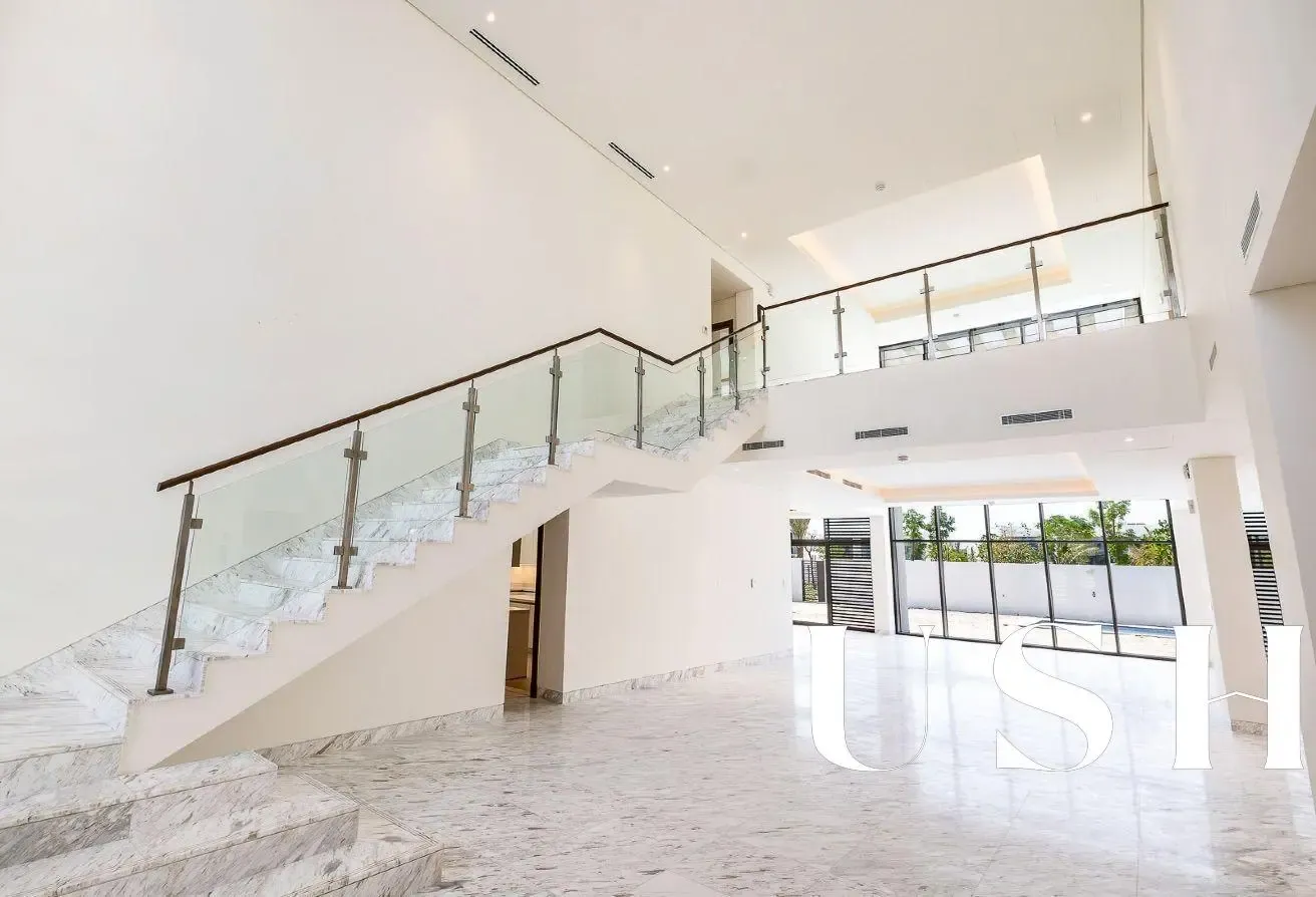 Luxury Villa | Full Lagoon View | Large Plot
