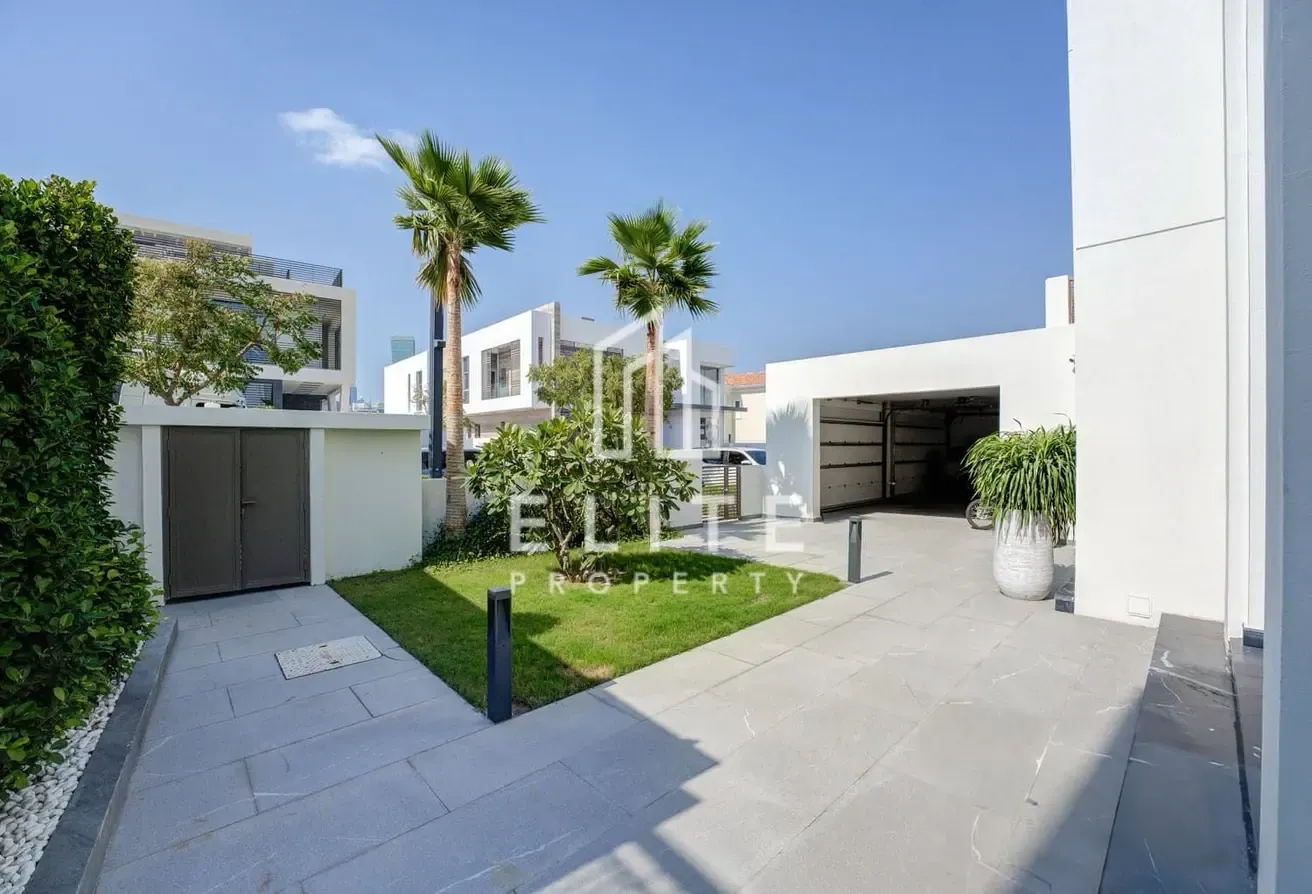 Fully Furnished and Upgraded | Close to Lagoon