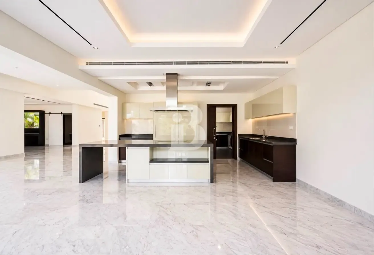 Walk to Crystal Lagoon| Best Value for 6BR