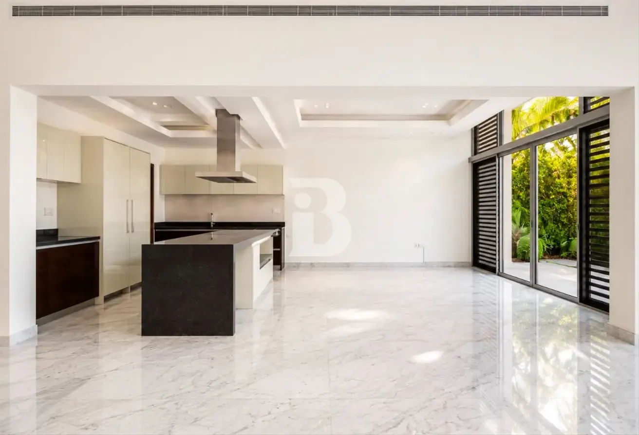 Walk to Crystal Lagoon| Best Value for 6BR