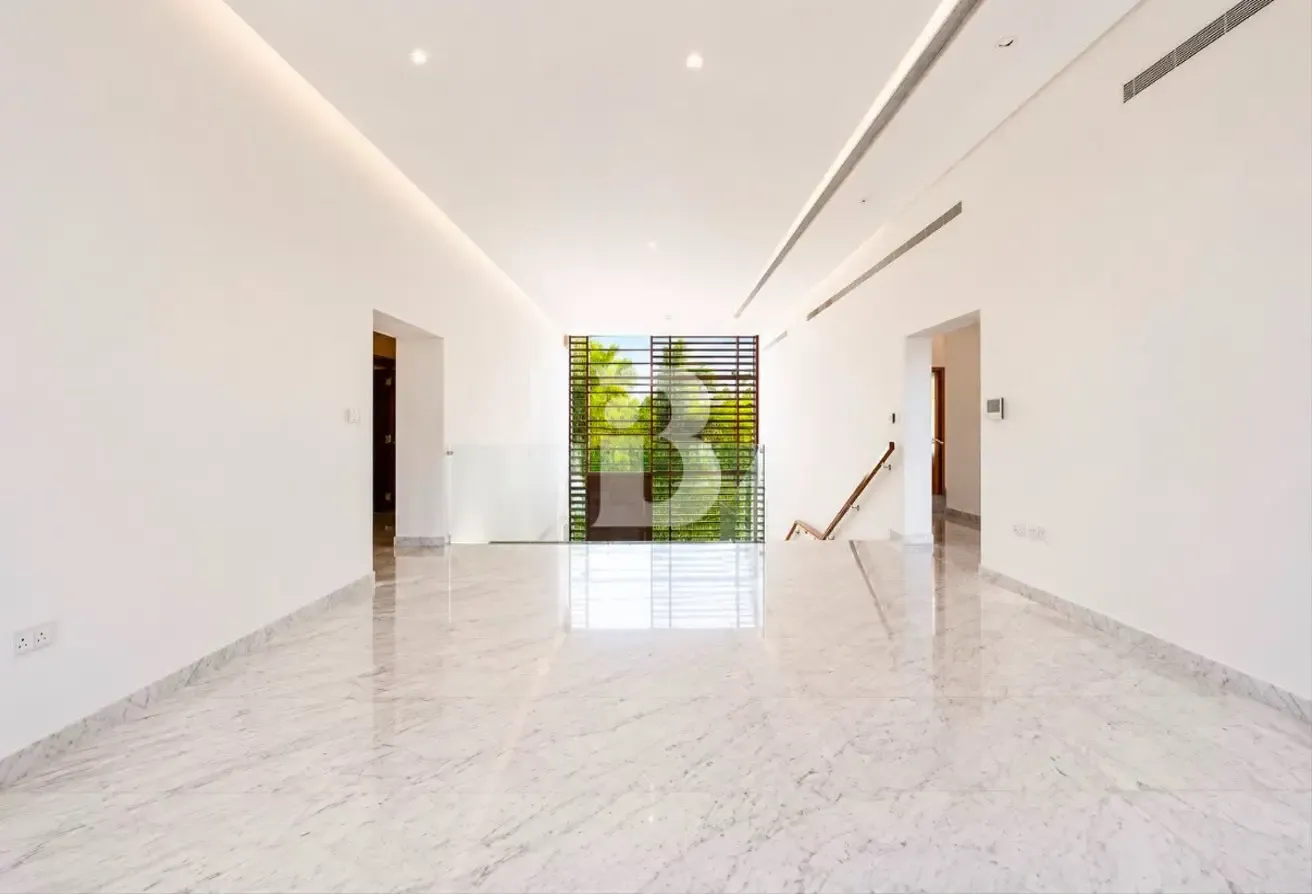 Walk to Crystal Lagoon| Best Value for 6BR