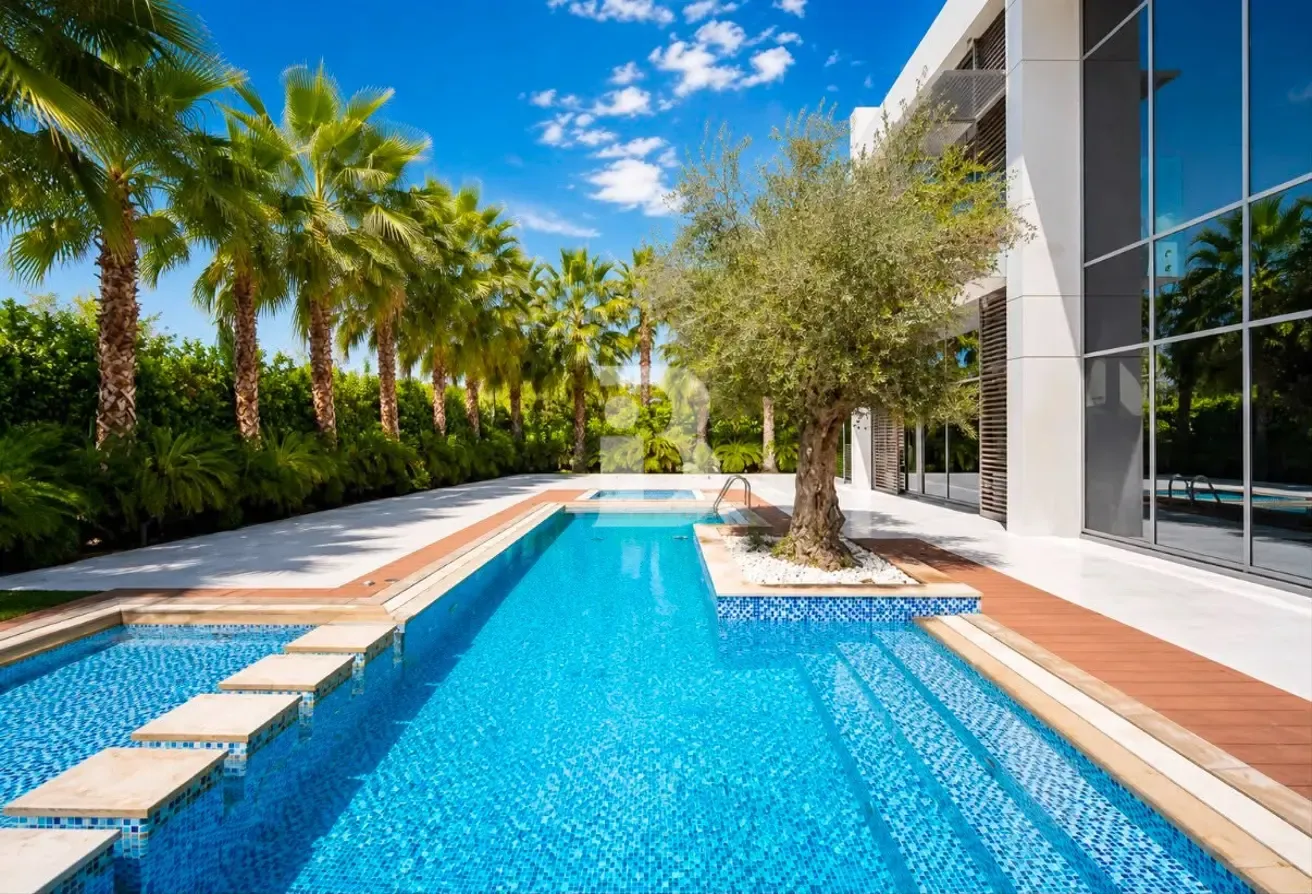 Walk to Crystal Lagoon| Best Value for 6BR
