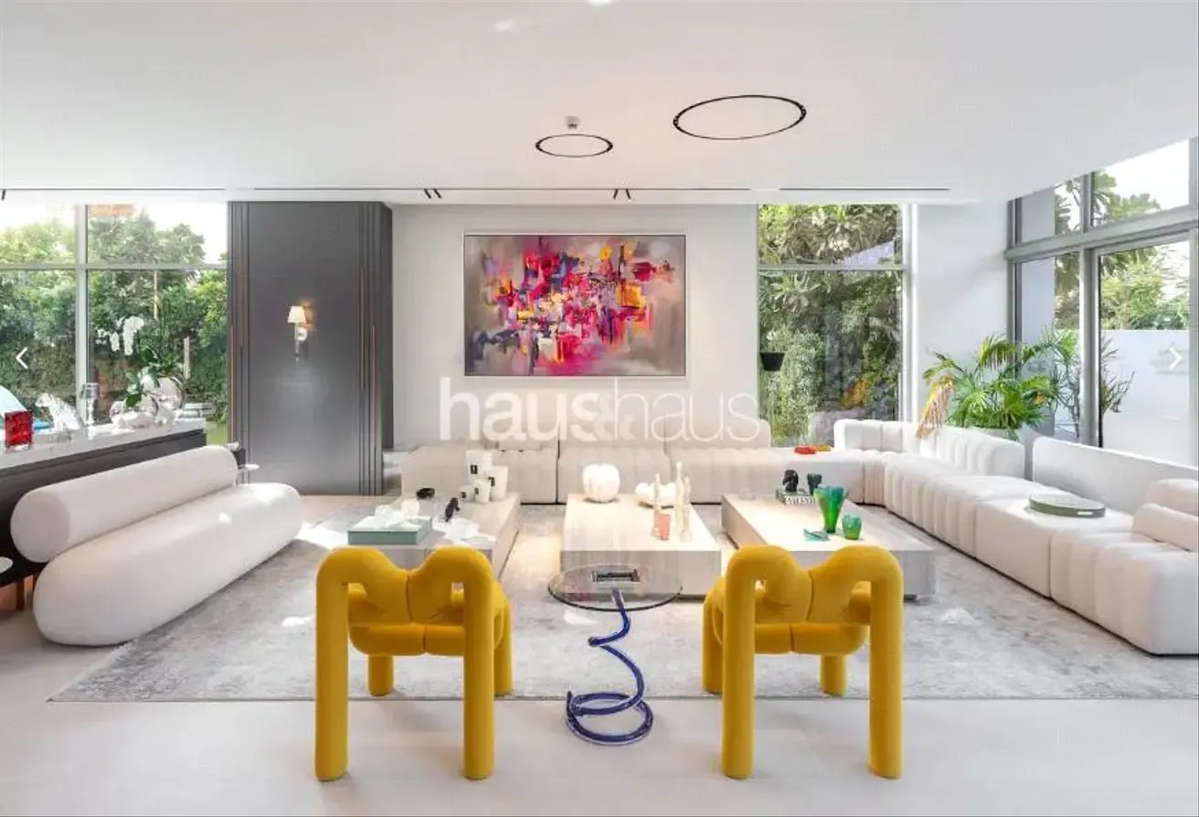 Fully Upgraded | Luxurious Villa | Burj View | VOT