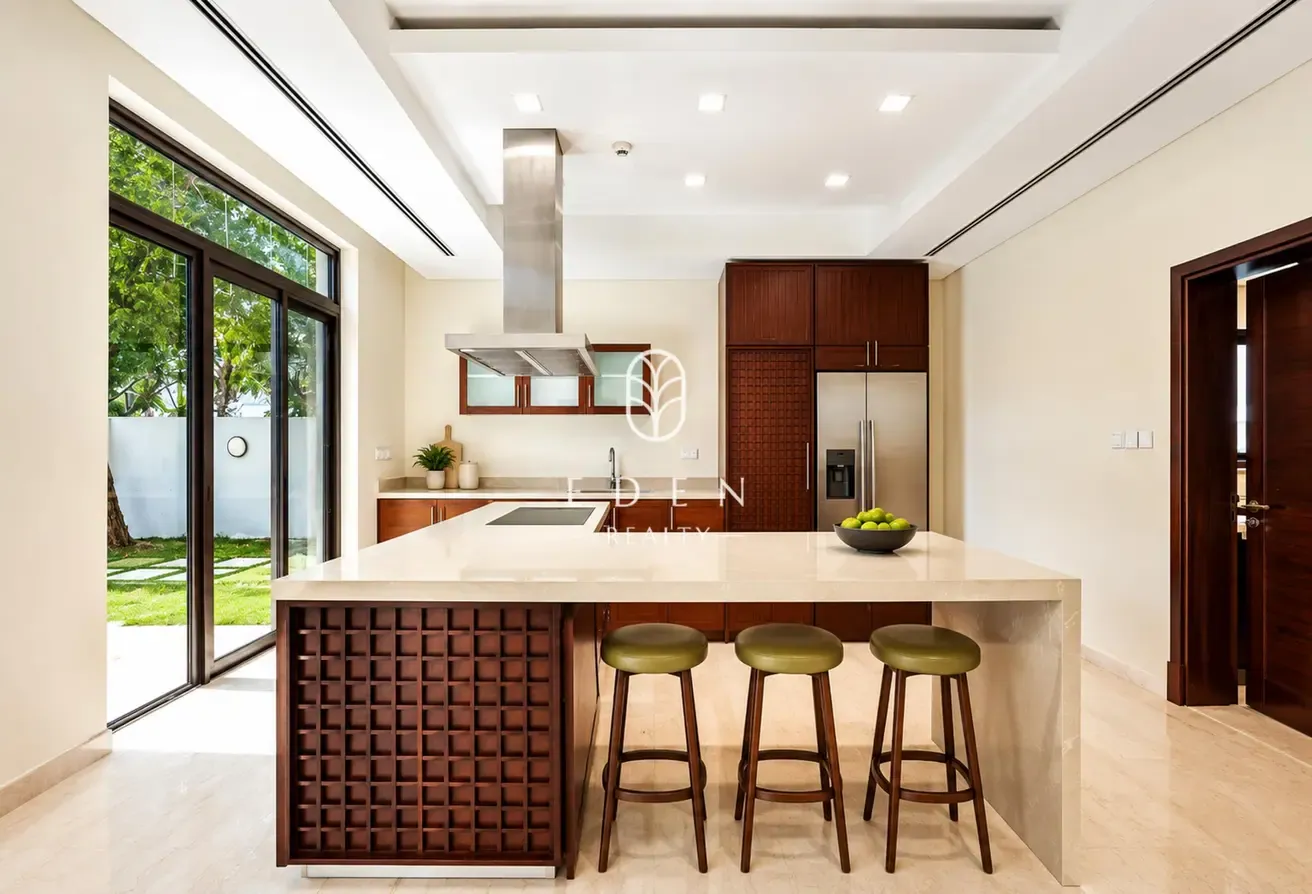 6BR Modern Arabic Villa | Private Pool | Landscaped Garden