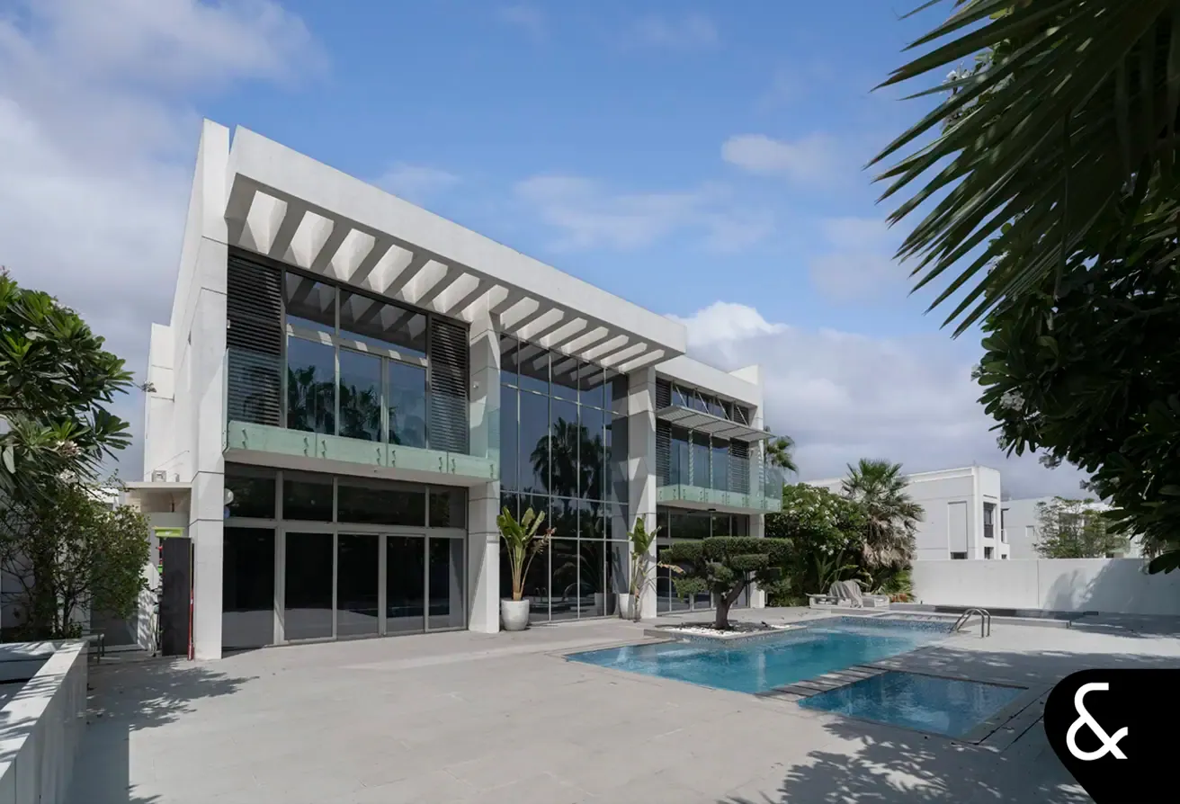 Fully Renovated Villa with Burj Khalifa Views
