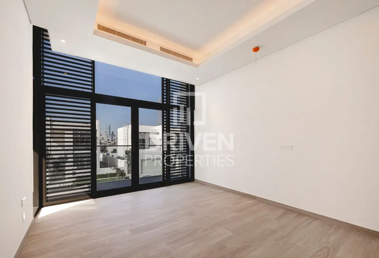 Stunning Lagoon Facing | Corner Villa with Privacy