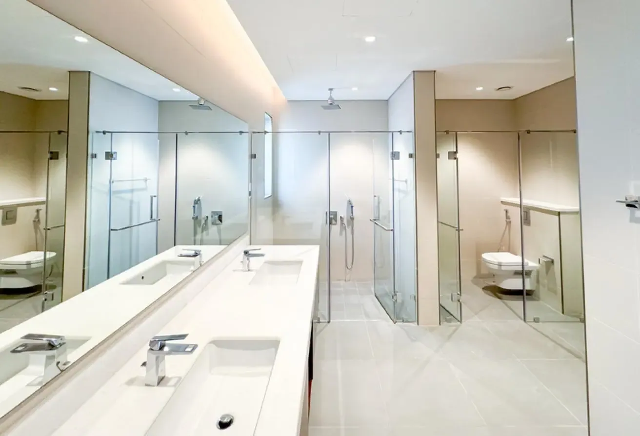 VASTU / VACANT / 6 BED / CORNER / READY TO MOVE IN