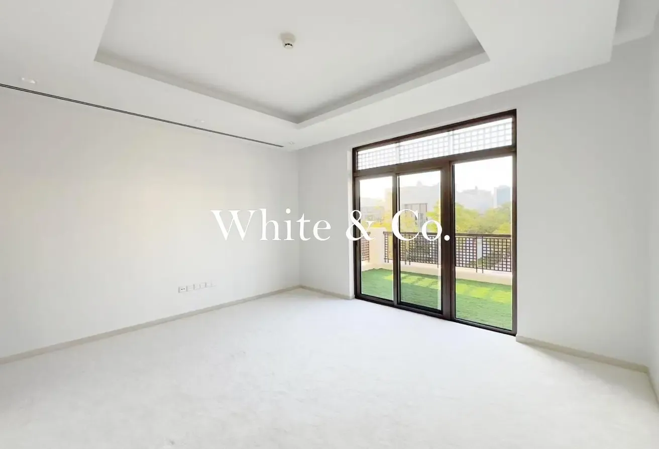 Modern Villa |  Vacant Now  | 6 Bedrooms