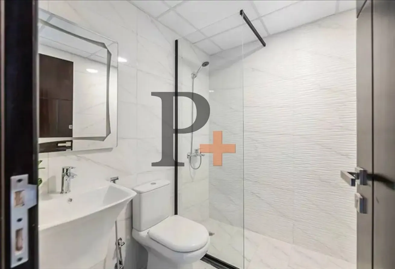 Modern Stylish Layout Brand New