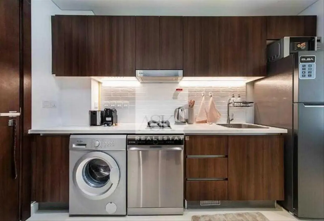 Brand new | Close to Metro line | Store Room