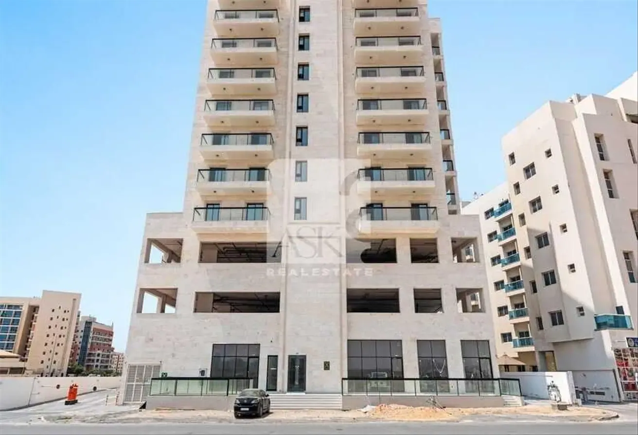 Brand new | Close to Metro line | Store Room