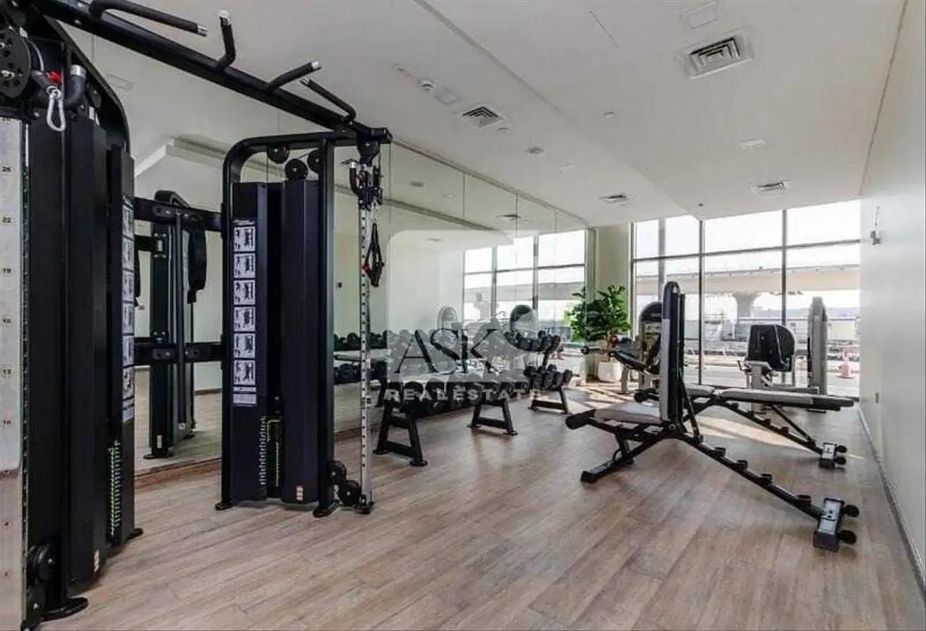 Brand new | Close to Metro line | Store Room