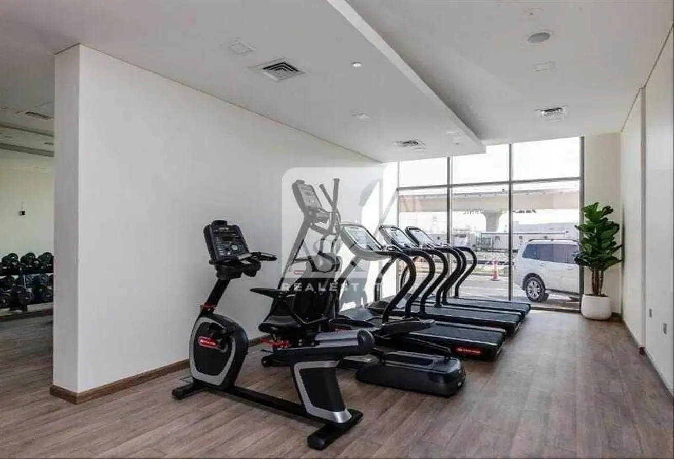 Brand new | Close to Metro line | Store Room
