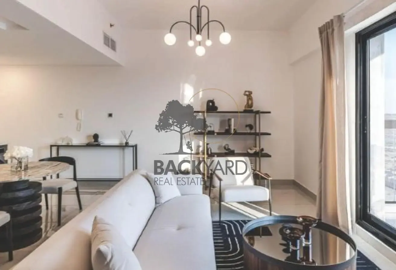 FULLY FURNISHED STUDIO | NEAR BLUE LINE METRO