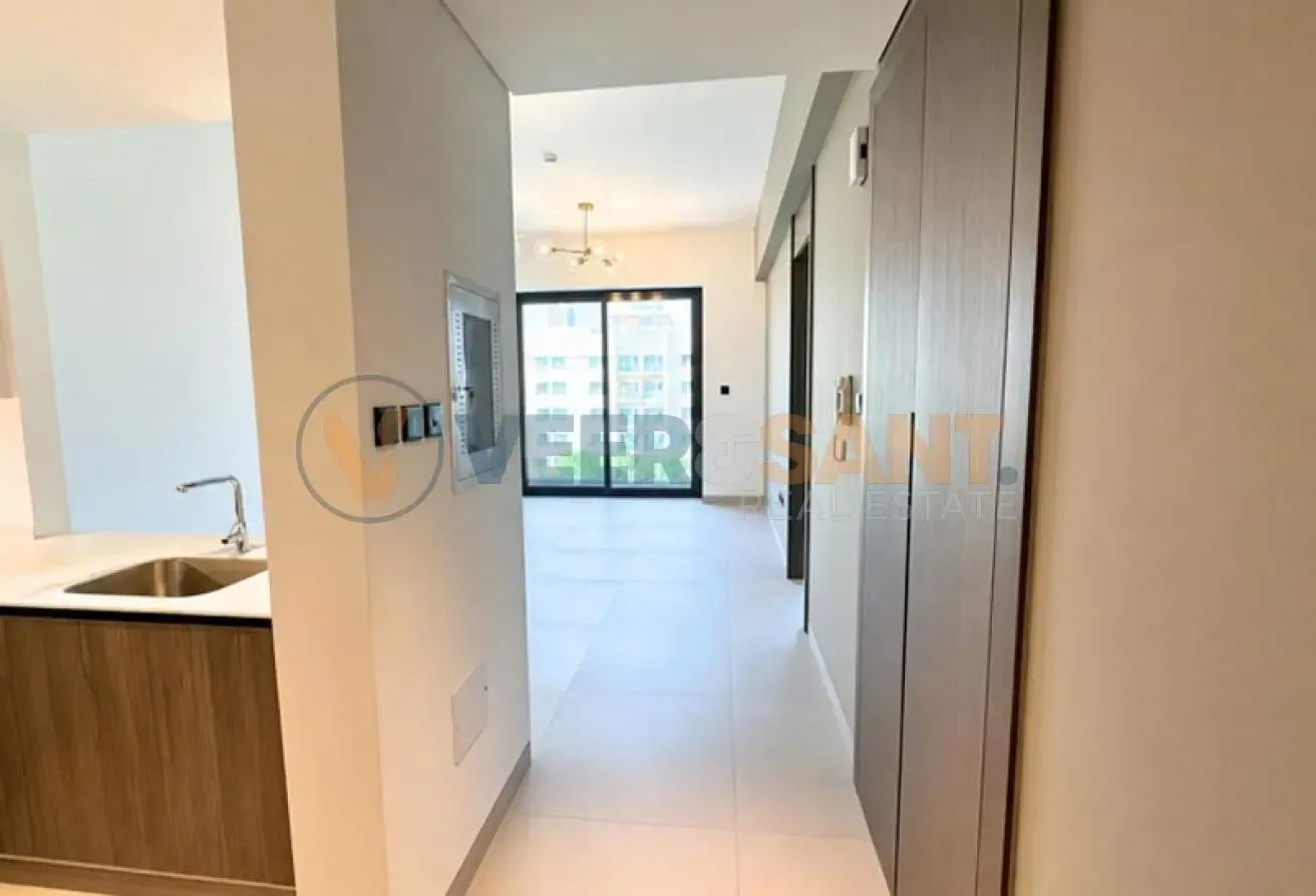 Well Maintained | Ready to Move | Furnished