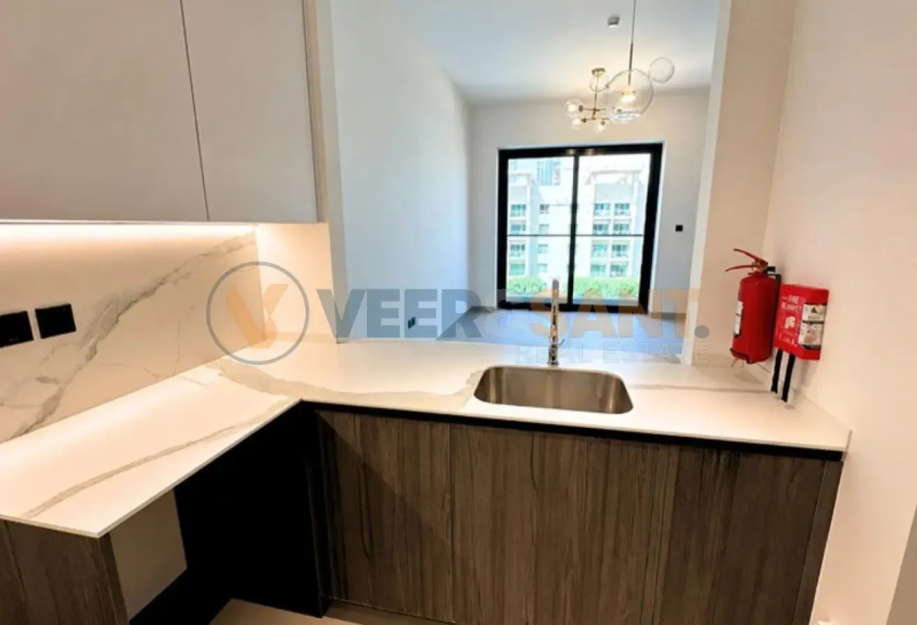 Well Maintained | Ready to Move | Furnished