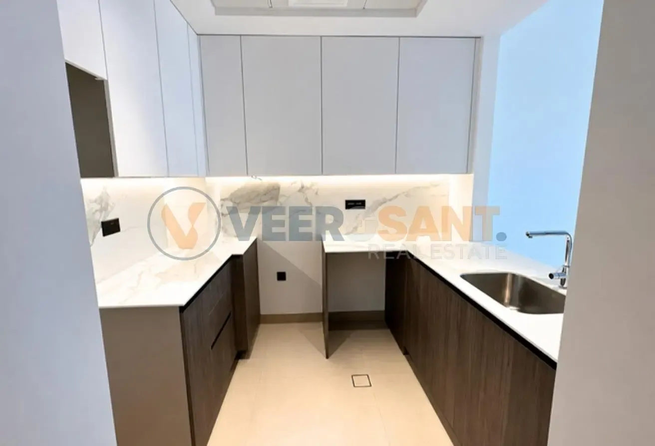 Well Maintained | Ready to Move | Furnished