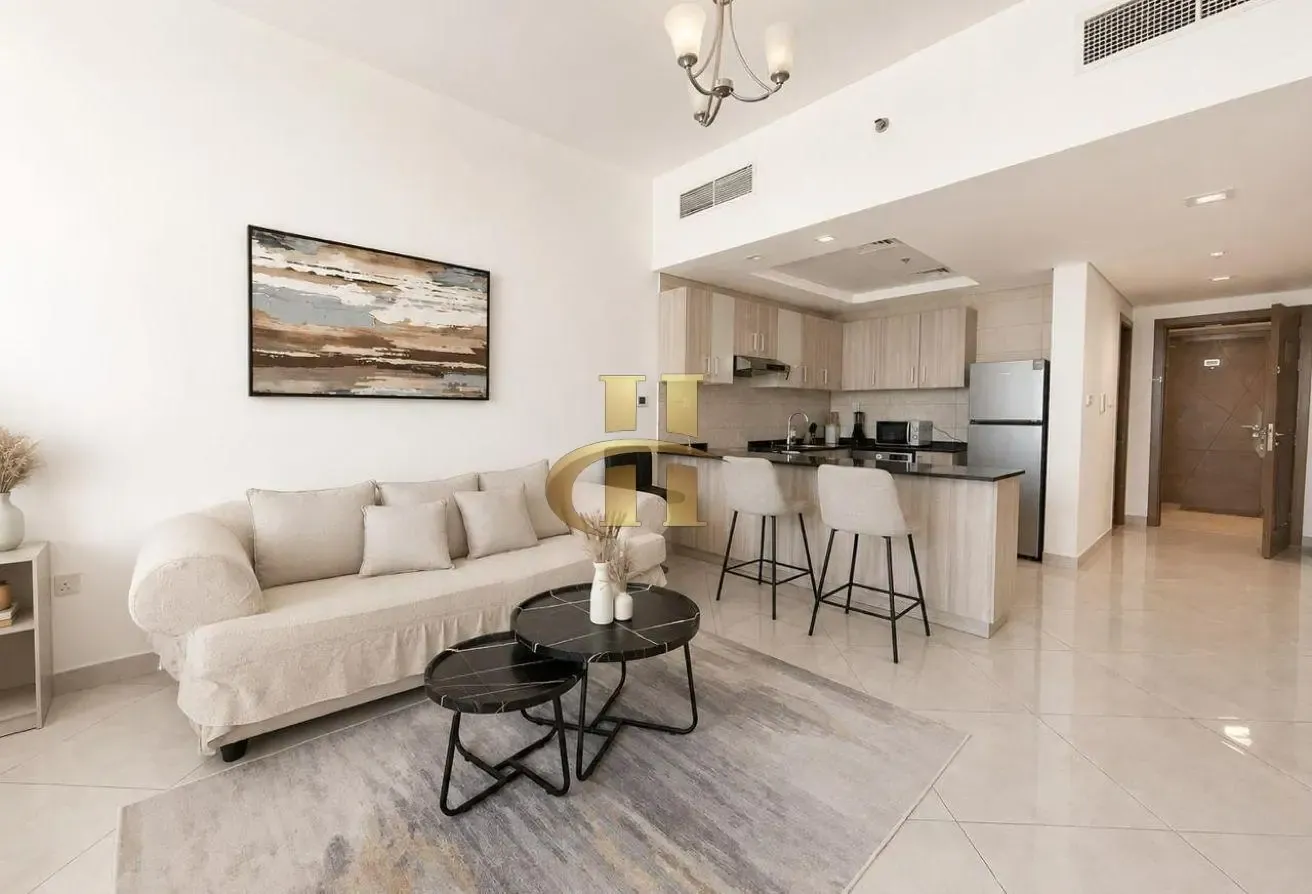 Luxury Living | Fully furnished | Fitted Kitchen